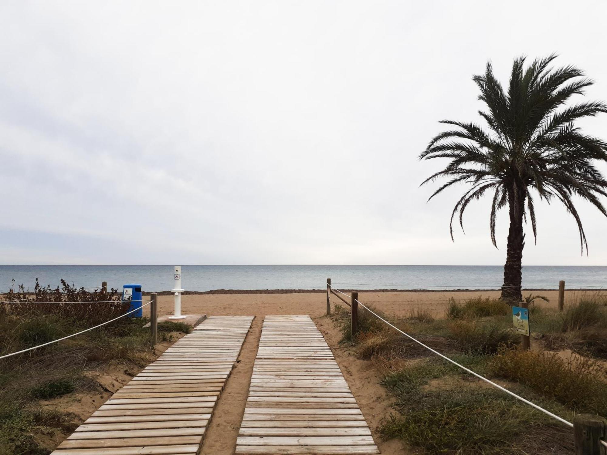 Oasis Apartments Playa Albaranas Dénia Exterior foto